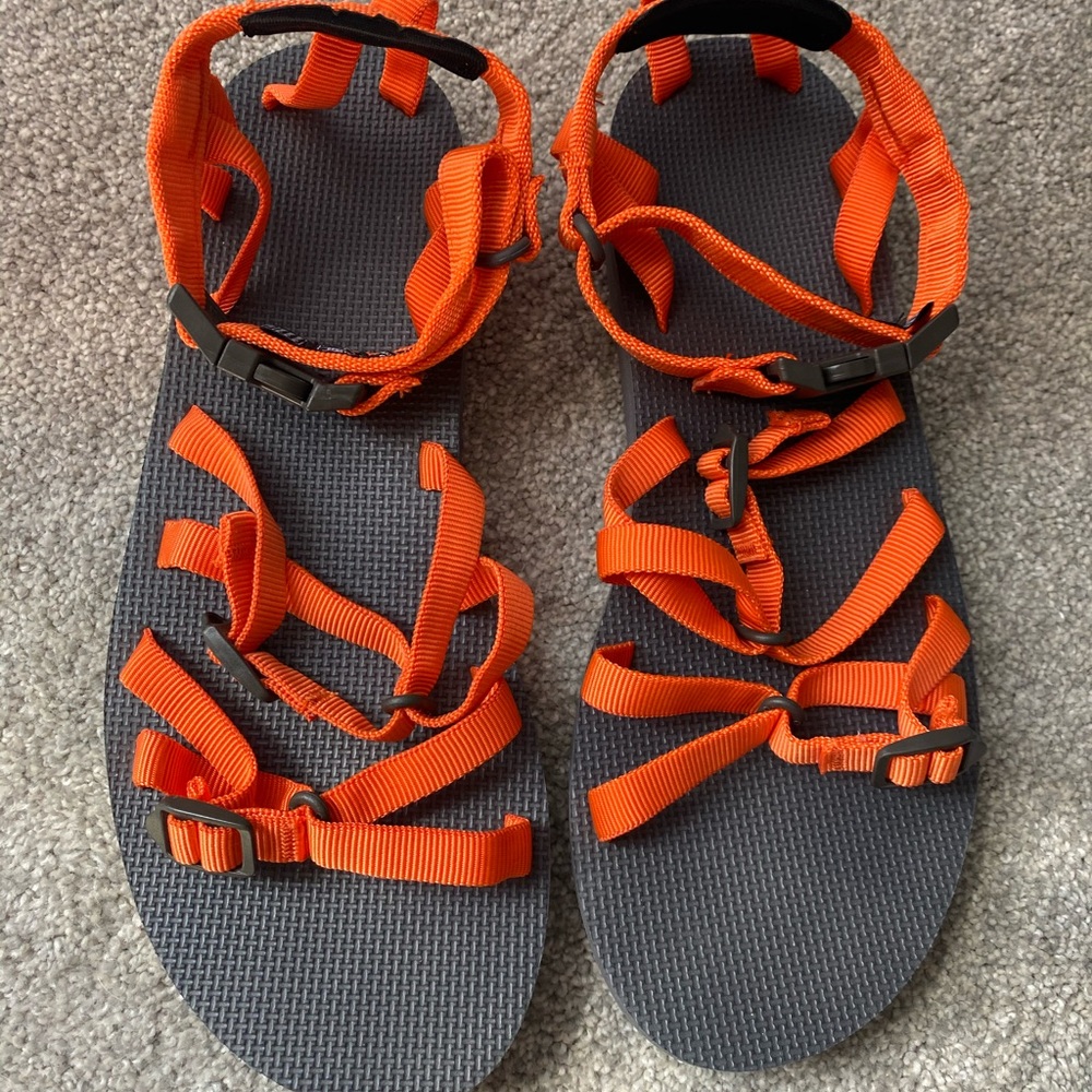 NWOT TEVA ALP Poppy Orange Hiking Sandals